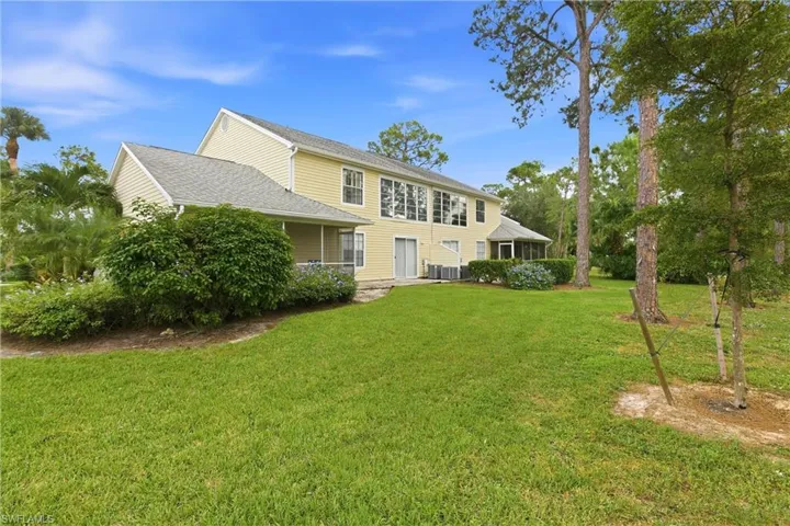 165  Bristol  LN, Naples, FL 34112