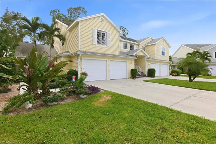 165  Bristol  LN, Naples, FL 34112
