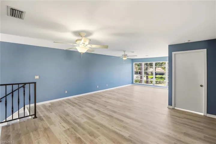 165  Bristol  LN, Naples, FL 34112