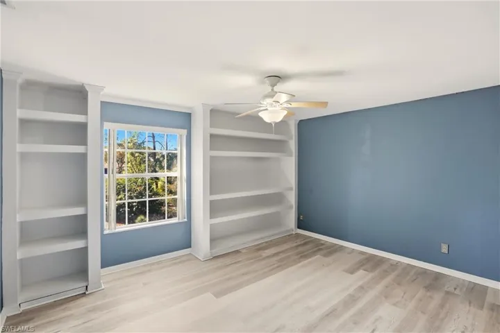 165  Bristol  LN, Naples, FL 34112