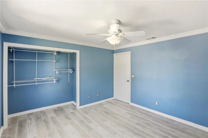 165  Bristol  LN, Naples, FL 34112