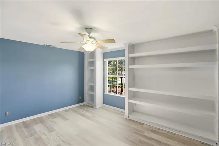 165  Bristol  LN, Naples, FL 34112