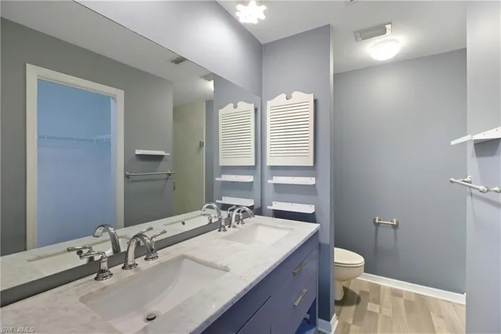 165  Bristol  LN, Naples, FL 34112
