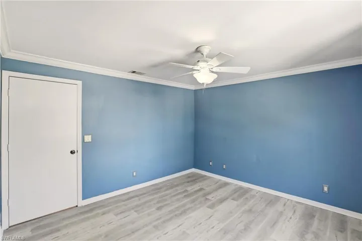 165  Bristol  LN, Naples, FL 34112