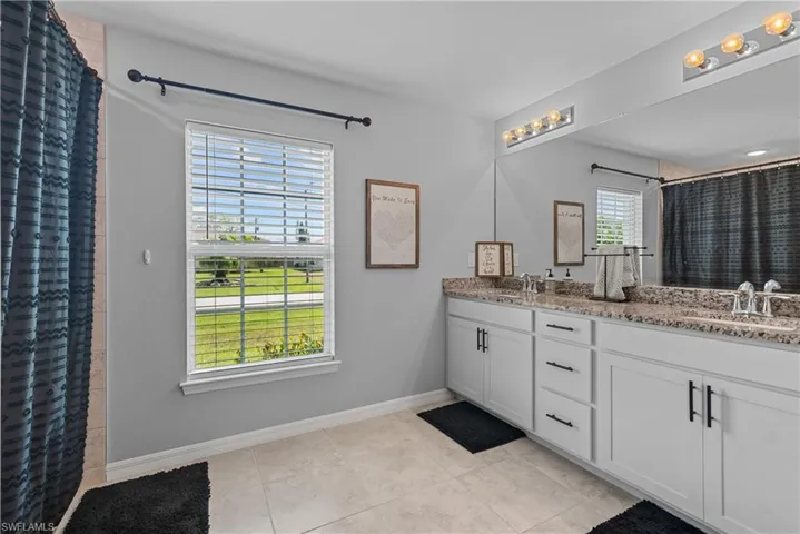 HUGE master bathroom