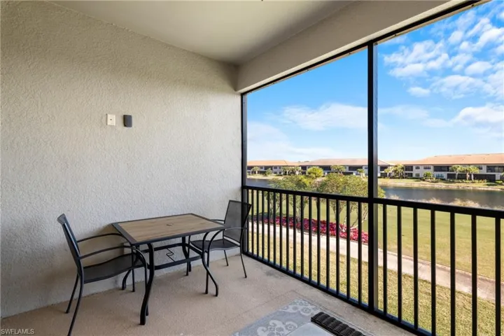 9366  Pocida  CT, Naples, FL 34119