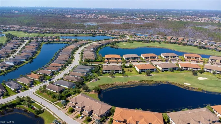 9366  Pocida  CT, Naples, FL 34119