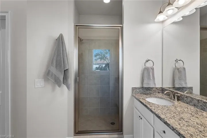 9366  Pocida  CT, Naples, FL 34119