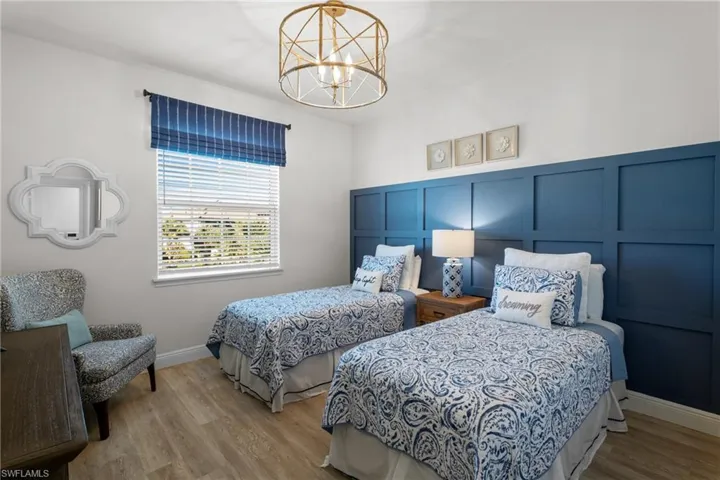9366  Pocida  CT, Naples, FL 34119