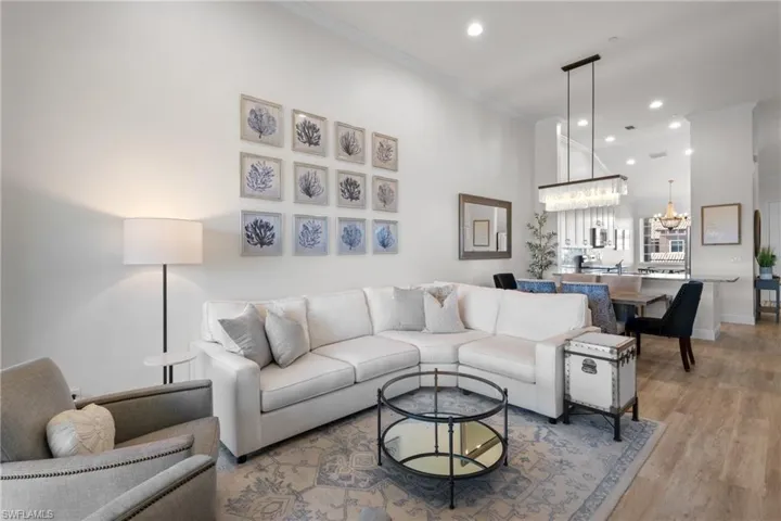 9366  Pocida  CT, Naples, FL 34119