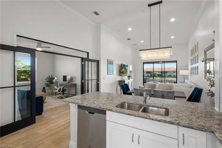 9366  Pocida  CT, Naples, FL 34119
