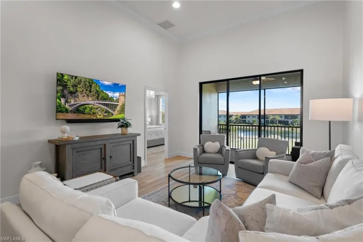 9366  Pocida  CT, Naples, FL 34119