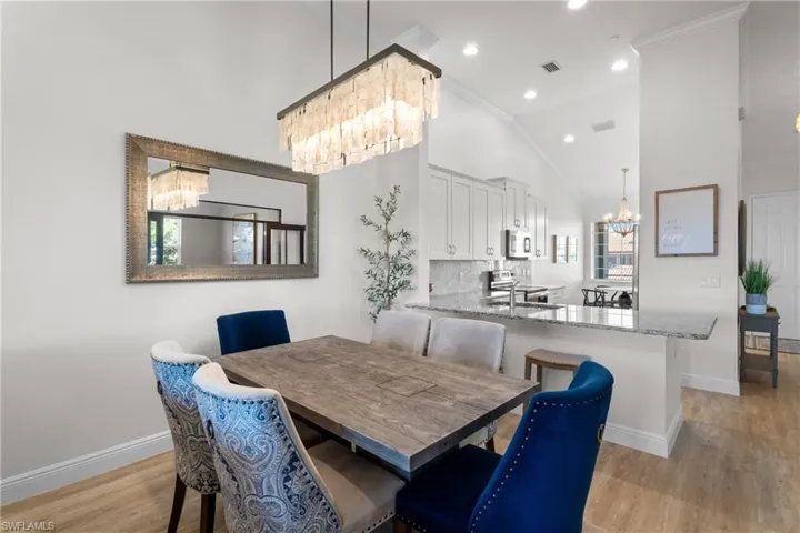 9366  Pocida  CT, Naples, FL 34119