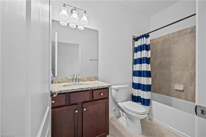 Full bath attached to 3rd Bedroom