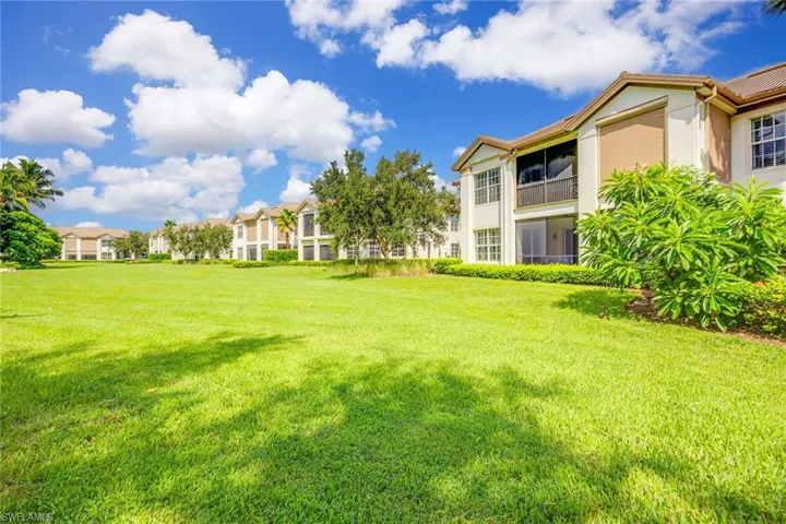8074 Players Cove Dr 101, Naples, Florida 34113