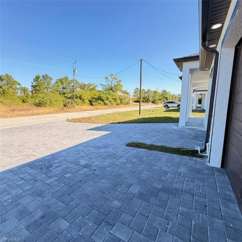 213-215 W 12th St, Lehigh Acres, Florida 33972