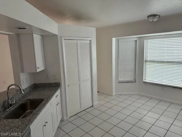 Kitchen featuring breakfast area