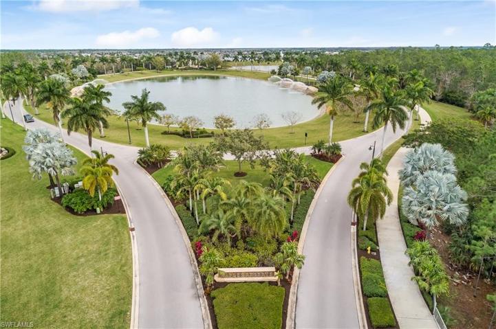 NAPLES RESRVE MAIN ENTRANCE