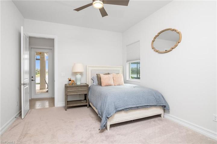 SECOND GUEST BEDROOM / WITH POOL ACESS BATH