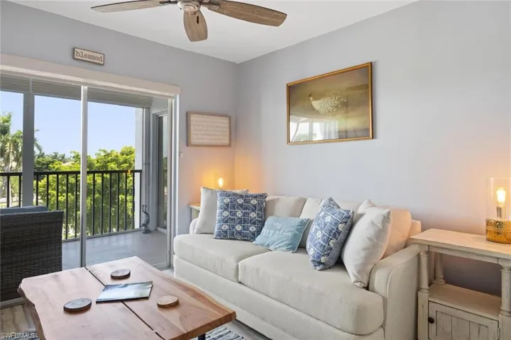 555 Park Shore Dr B513, Naples, Florida 34103