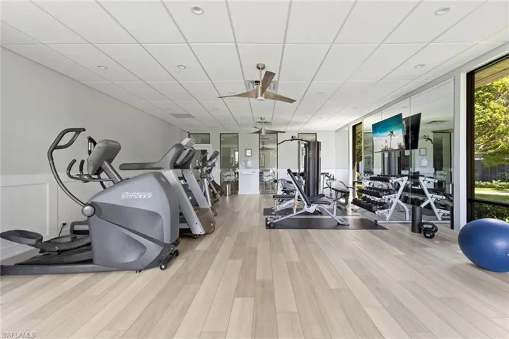 555 Park Shore Dr B513, Naples, Florida 34103