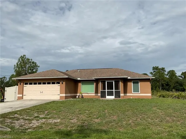 1703 Hibiscus Ave, Lehigh Acres, Florida 33972