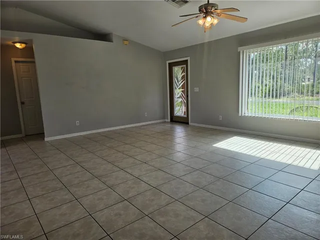 1703 Hibiscus Ave, Lehigh Acres, Florida 33972
