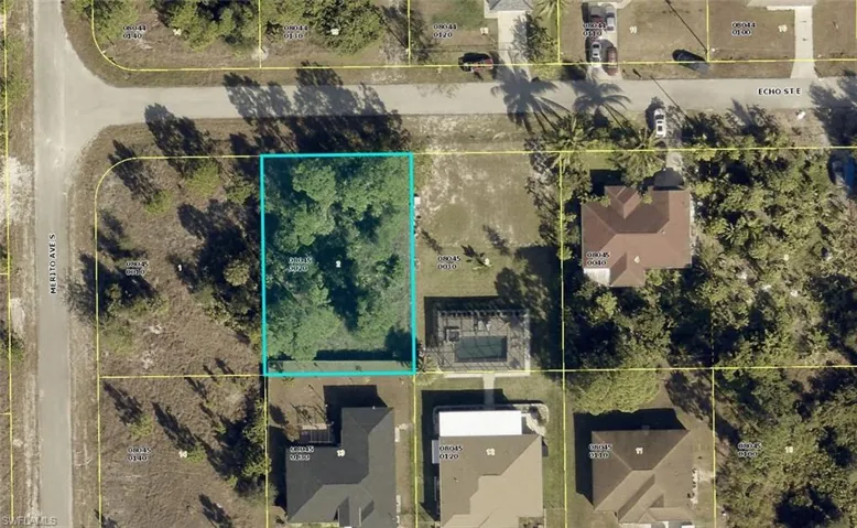 1242 Echo St E, Lehigh Acres, Florida 33974