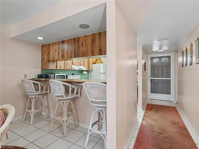 3816 Snowflake Ln 1303, Naples, Florida 34112