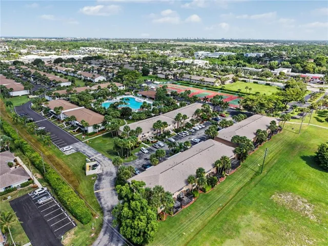 3816 Snowflake Ln 1303, Naples, Florida 34112
