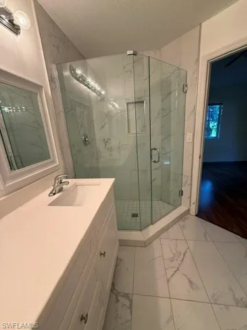 8271 Pacific Beach Dr, Fort Myers, Florida 33966