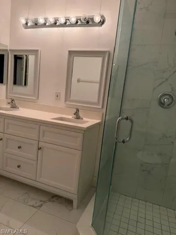 8271 Pacific Beach Dr, Fort Myers, Florida 33966