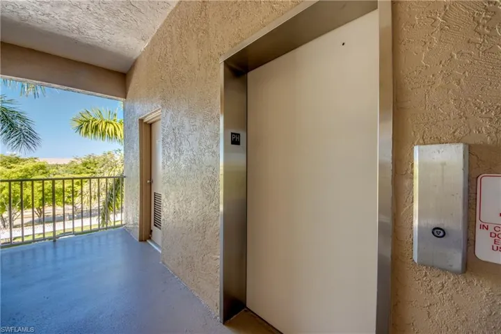 14831  Park Lake  DR, Fort Myers, FL 33919