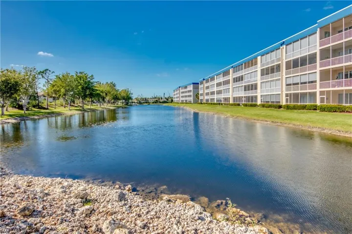 14831  Park Lake  DR, Fort Myers, FL 33919