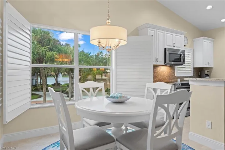 24833 Lakemont Cove Ln 204, Bonita Springs, Florida 34134