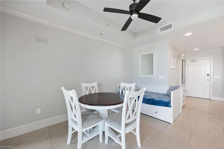 9123  Strada  PL, Naples, FL 34108