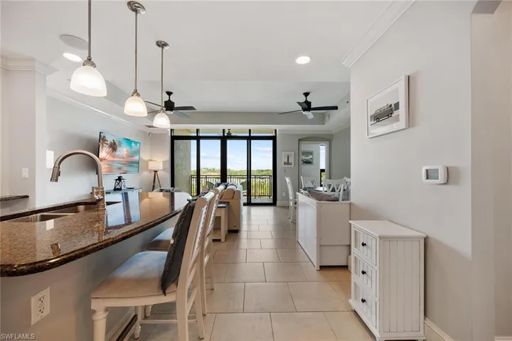 9123  Strada  PL, Naples, FL 34108