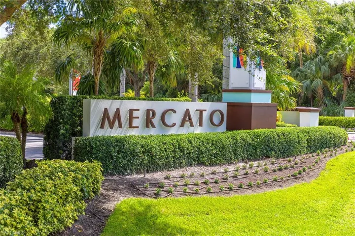 9123  Strada  PL, Naples, FL 34108