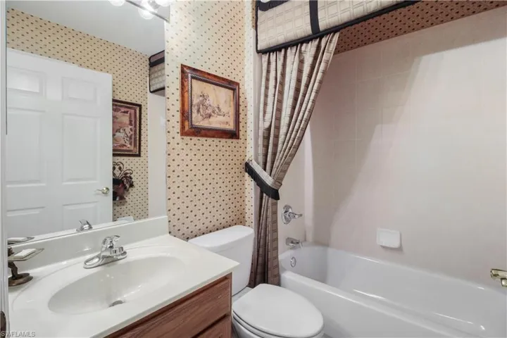 4660  Winged Foot  CT, Naples, FL 34112