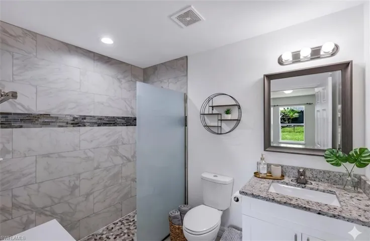 626 2nd Ln, Cape Coral, Florida 33993