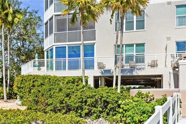 Back of unit 107-end unit with wrap around lanai!