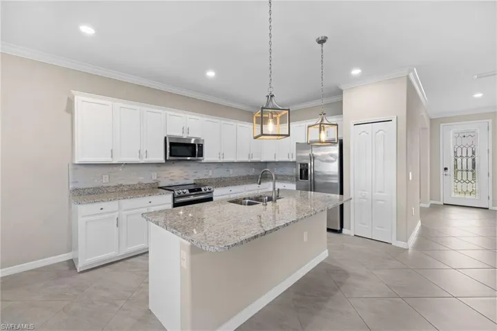 11884 Arbor Trace Dr, Fort Myers, Florida 33913