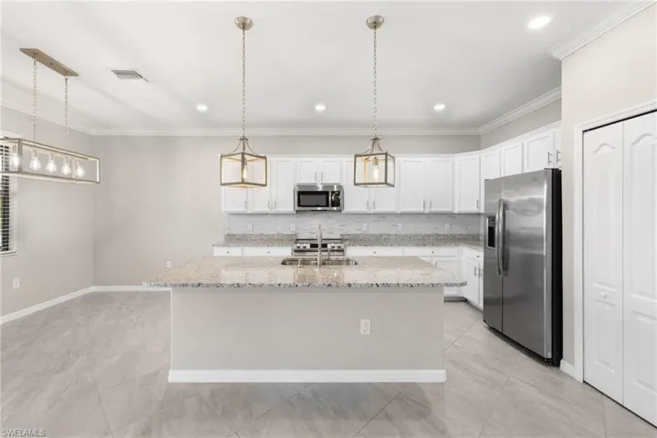 11884 Arbor Trace Dr, Fort Myers, Florida 33913