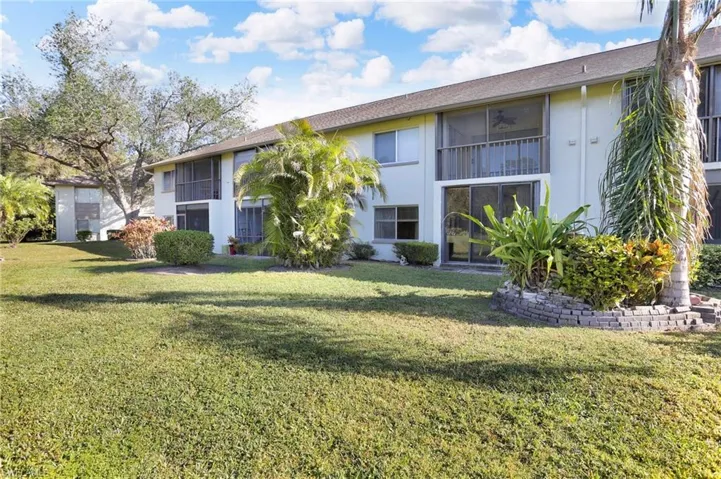 13130 White Marsh Ln 105, Fort Myers, Florida 33912