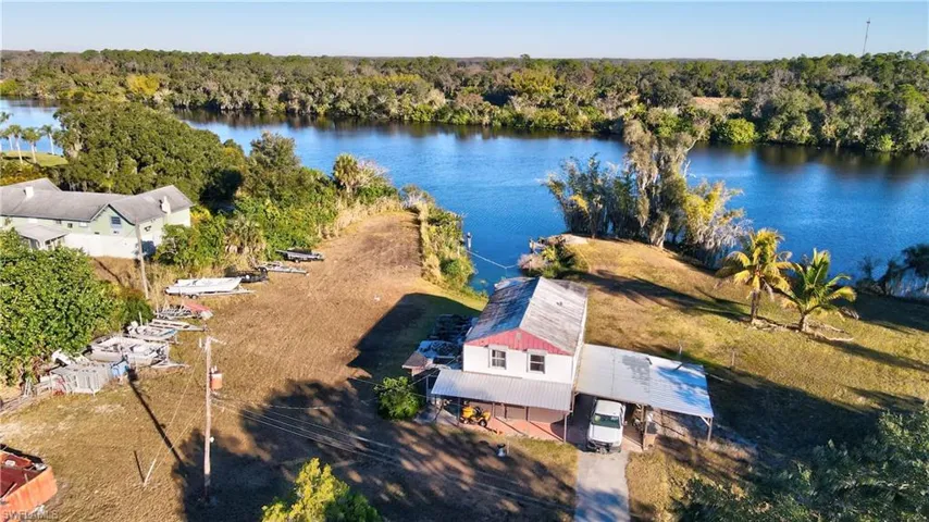The property DID NOT FLOOD during Ian.