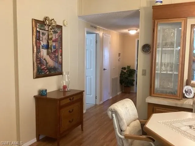 225  Belle Isle  CIR, Naples, FL 34112