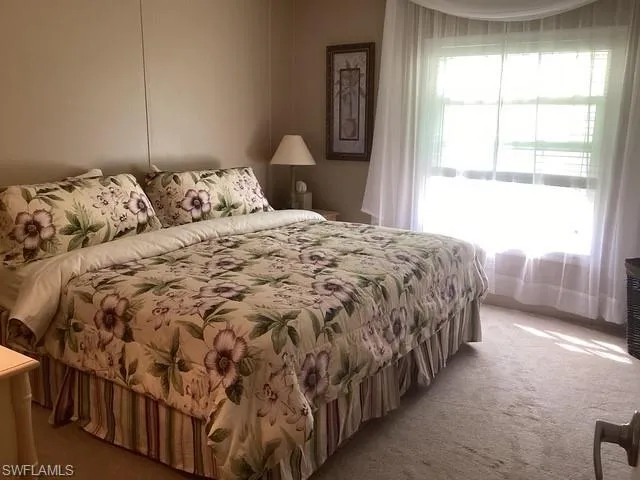 225  Belle Isle  CIR, Naples, FL 34112