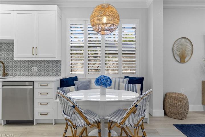 Breakfast Nook