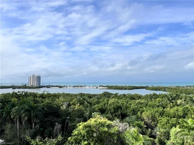 5550  Heron Point  DR, Naples, FL 34108