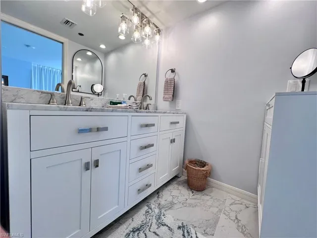 5550  Heron Point  DR, Naples, FL 34108